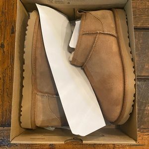 Ugg Classic Ultra Mini boots.  Size 7 women, chestnut color. Never worn